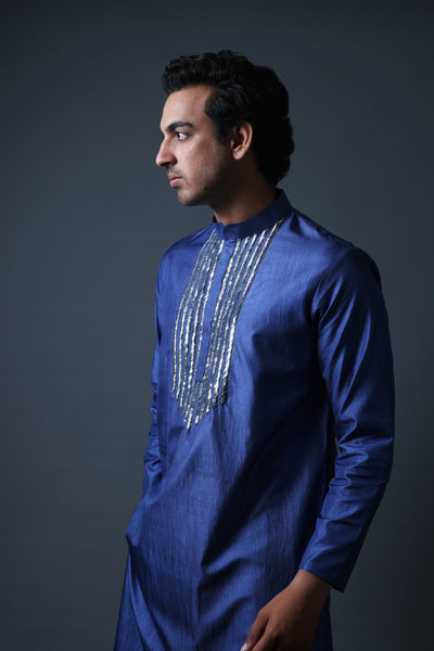 Frost grey gold fully hand embroidered mirror kurta set image 4