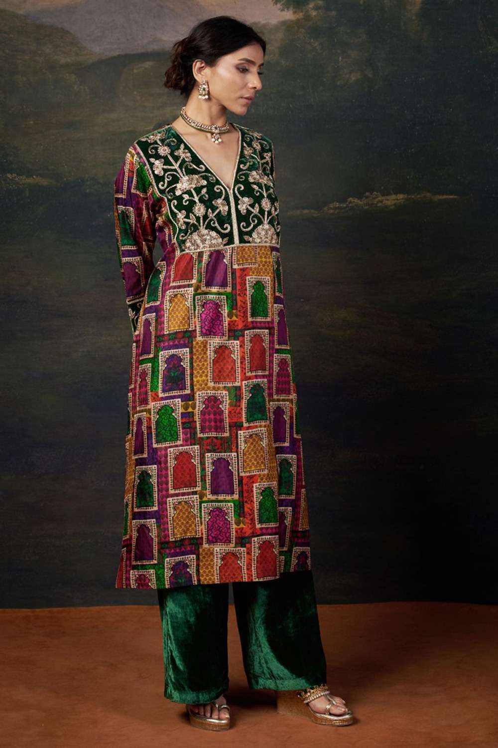 Hand-Embroidered Jharoka Print Green  Kurta Set image 2