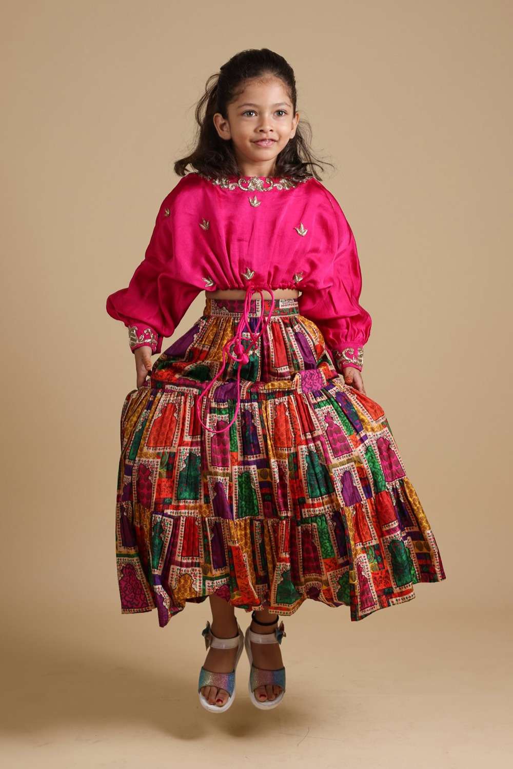 Hand-Embroidered Jharokha Print Twinning Set for  Sisters image 1