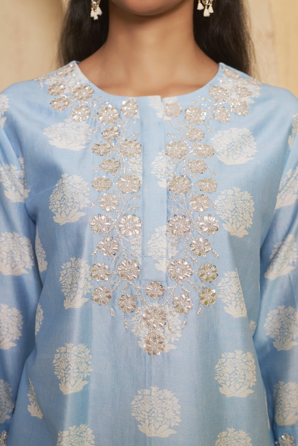 Hand Embroidered Kurta with pant image 6