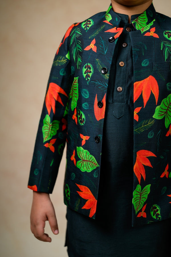 Indo Western Sherwani With Kurta Pyjama image 4