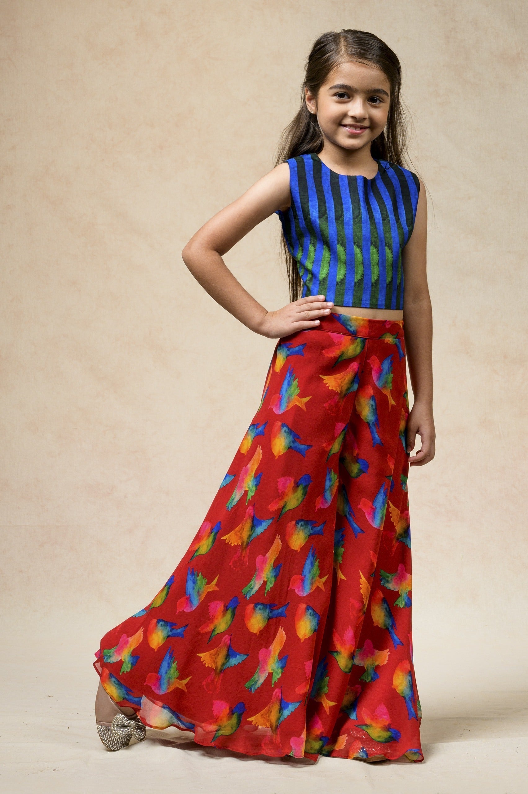 Birds print hand embroidered twinning set for Mom + Daughter + Son image 11