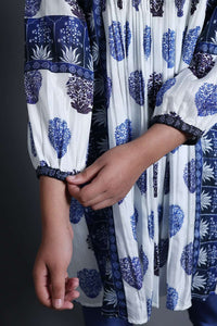 Neeli Buti Print twinning set for Mom + Daughter image 8