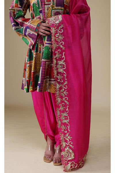 Hand-Embroidered Jharokha Print Twinning Set for men + Women image 5
