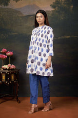 Hand Embroidered Pintuck Kurti With Pant image 3