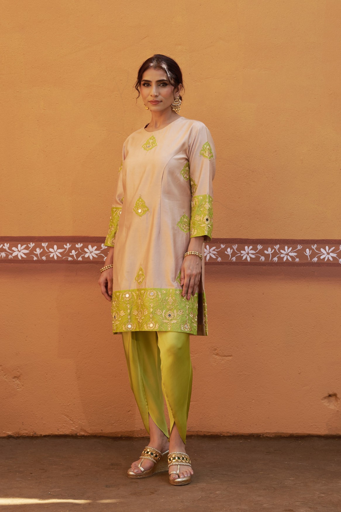 Half and half beige dhani kurta with tulip pants - Image 5