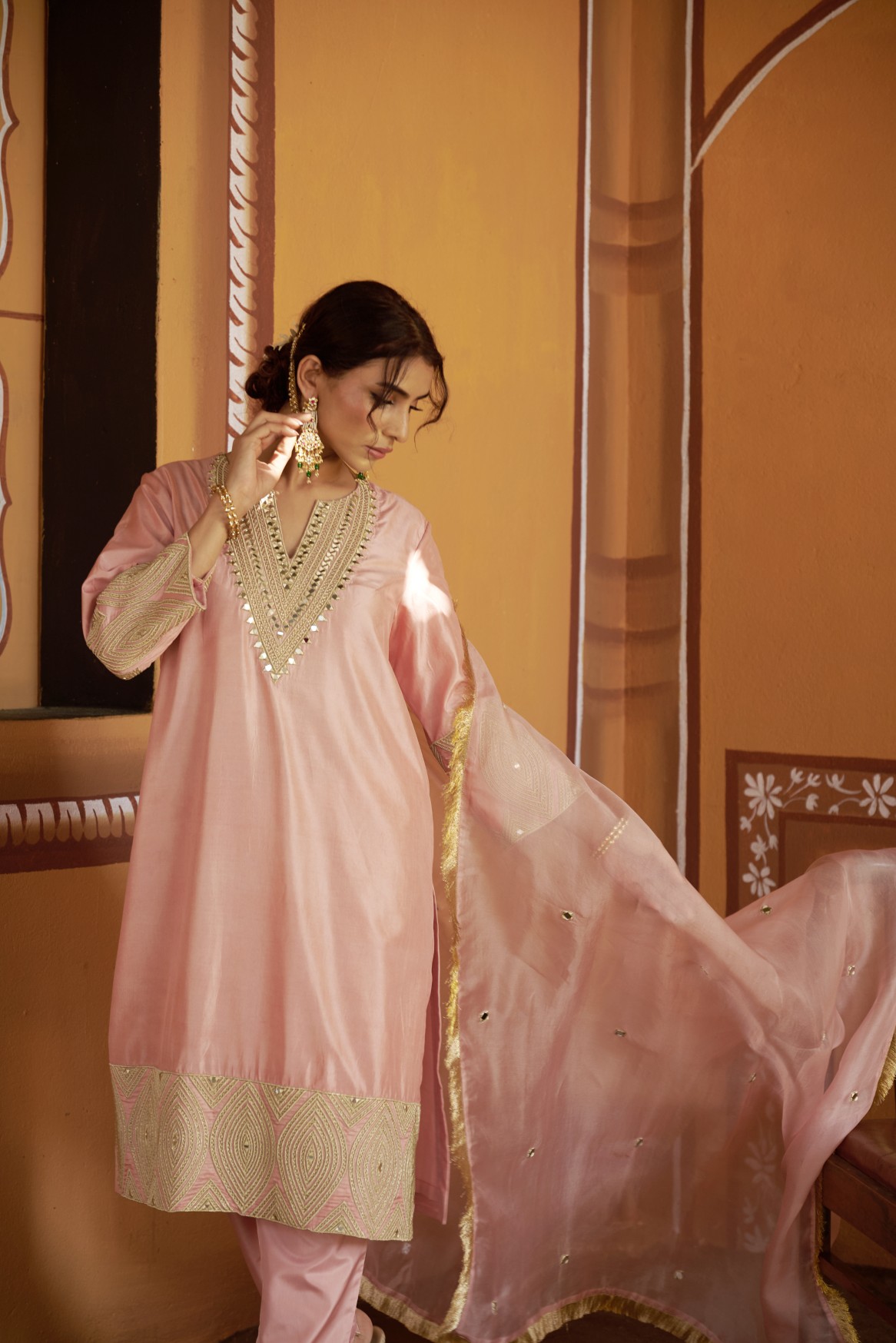 Delicate powder pink jari and mirror work kurta set