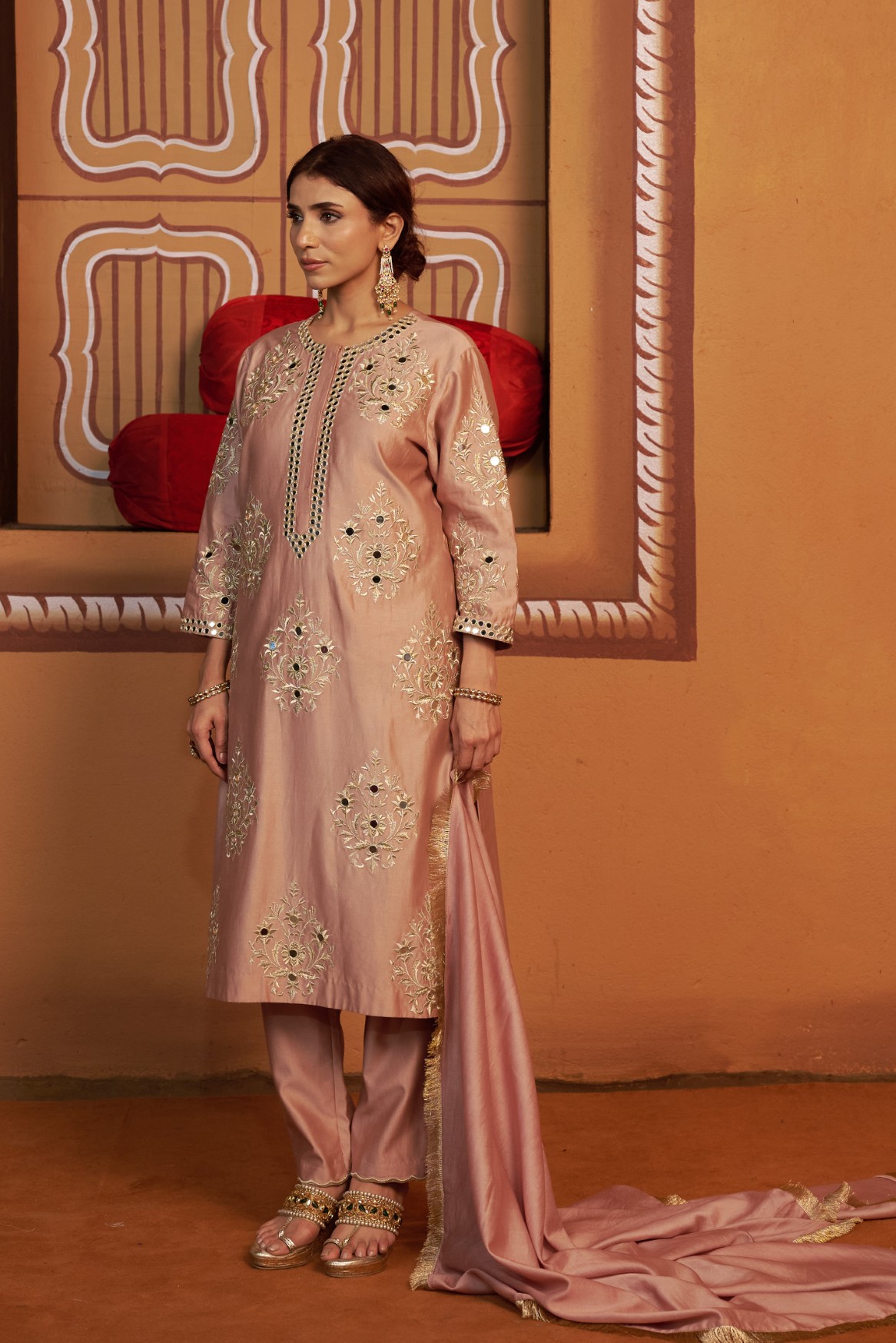 Onion pink jari buttis with mirror work kurta set - Image 7