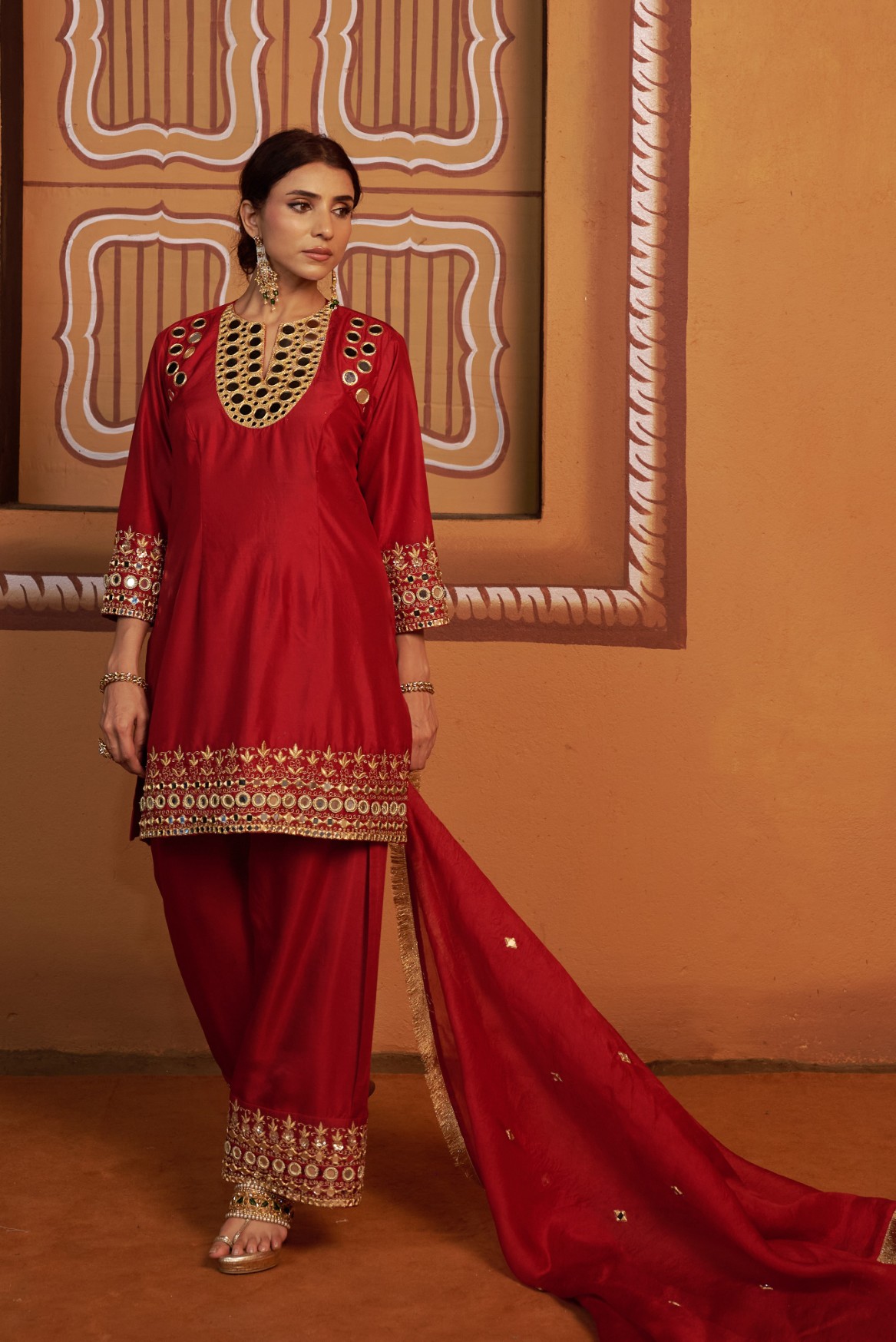 Mirror work hand embroidery red kurta set - Image 4